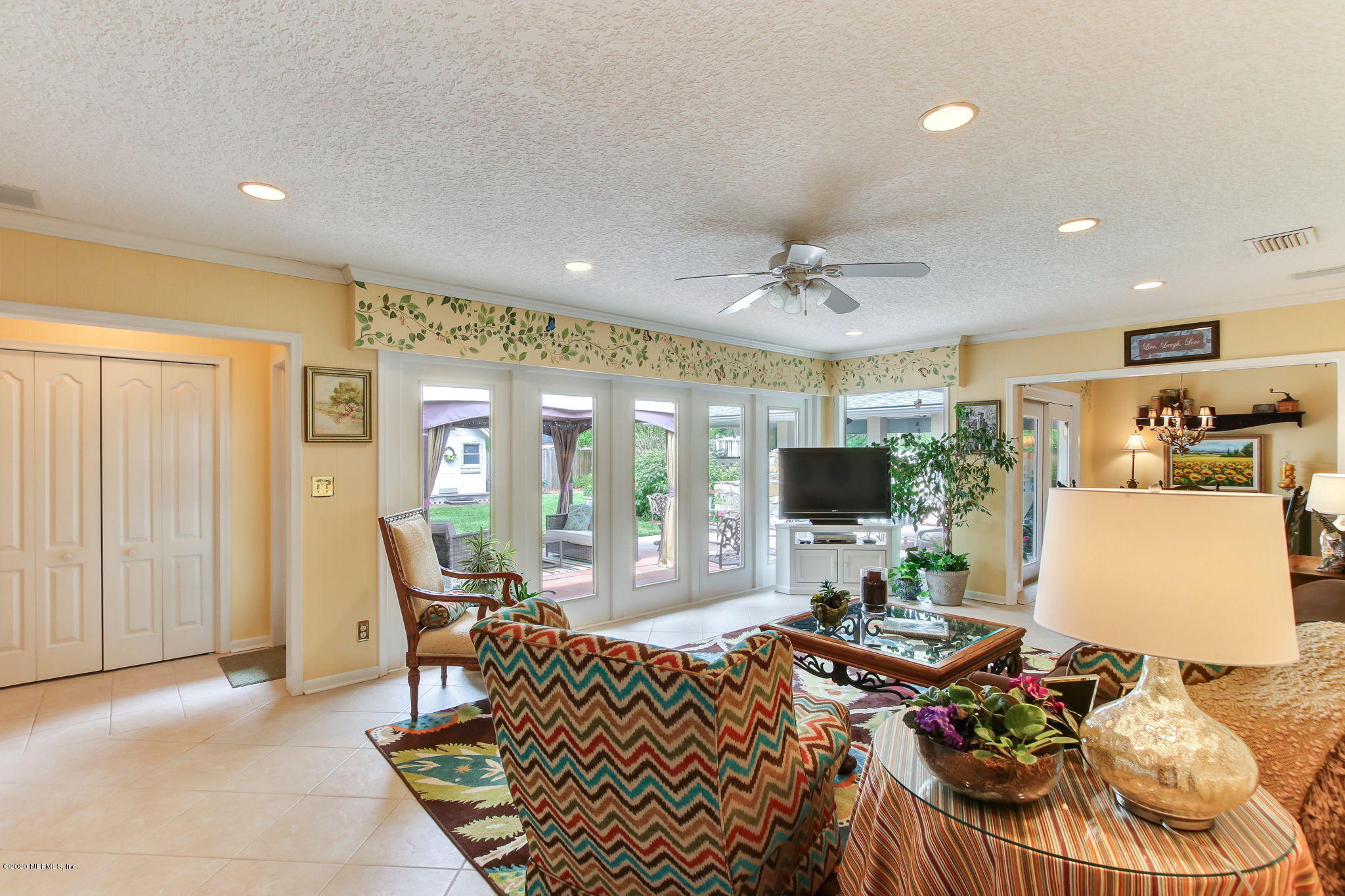 4693 Ivanhoe Road Jacksonville, FL 32210 - Photo 38 of 44 family room