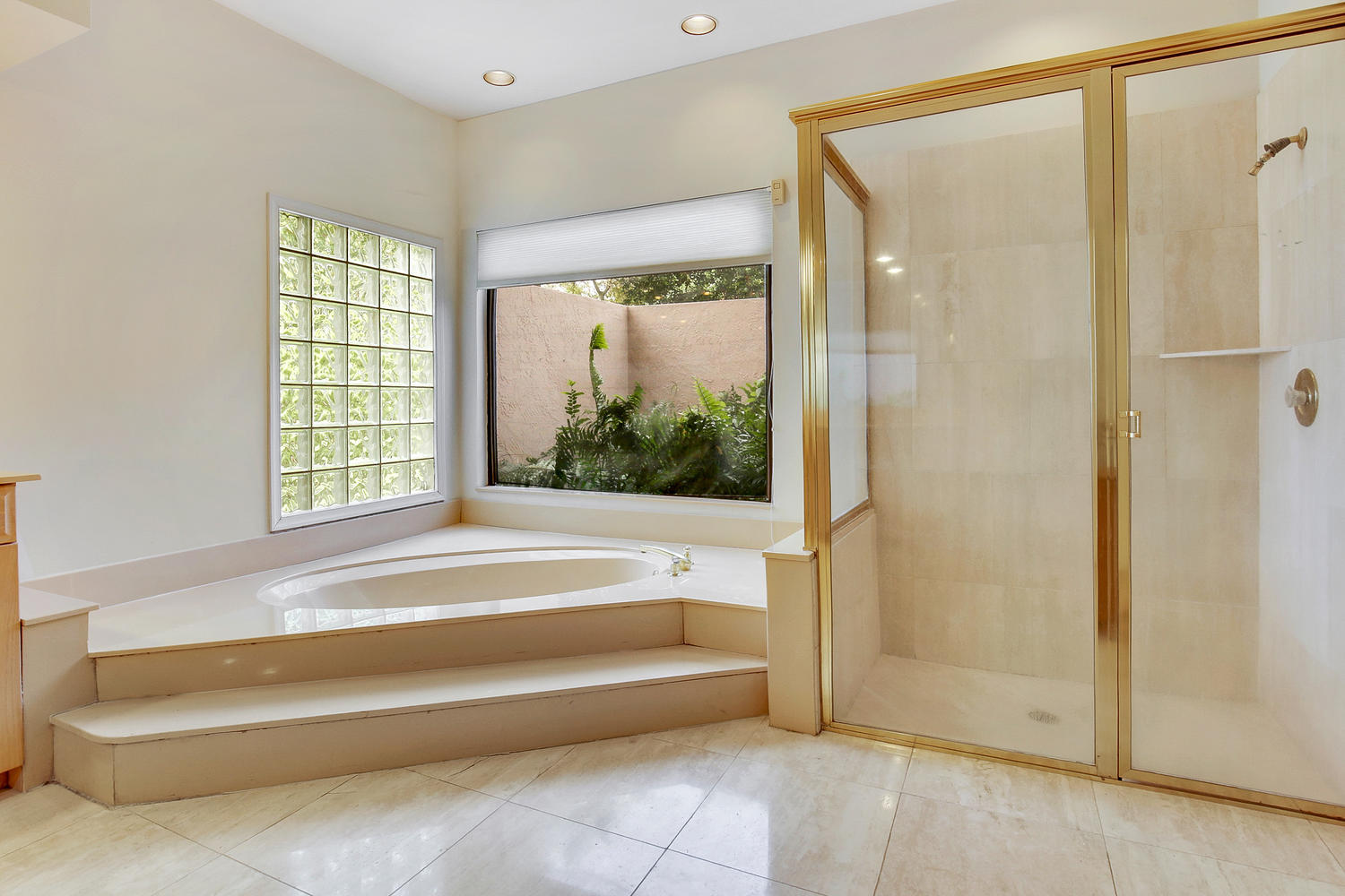 4840 Northwest 28th Avenue Boca Raton, FL 33434 - Photo 18 of 30 Master Bath