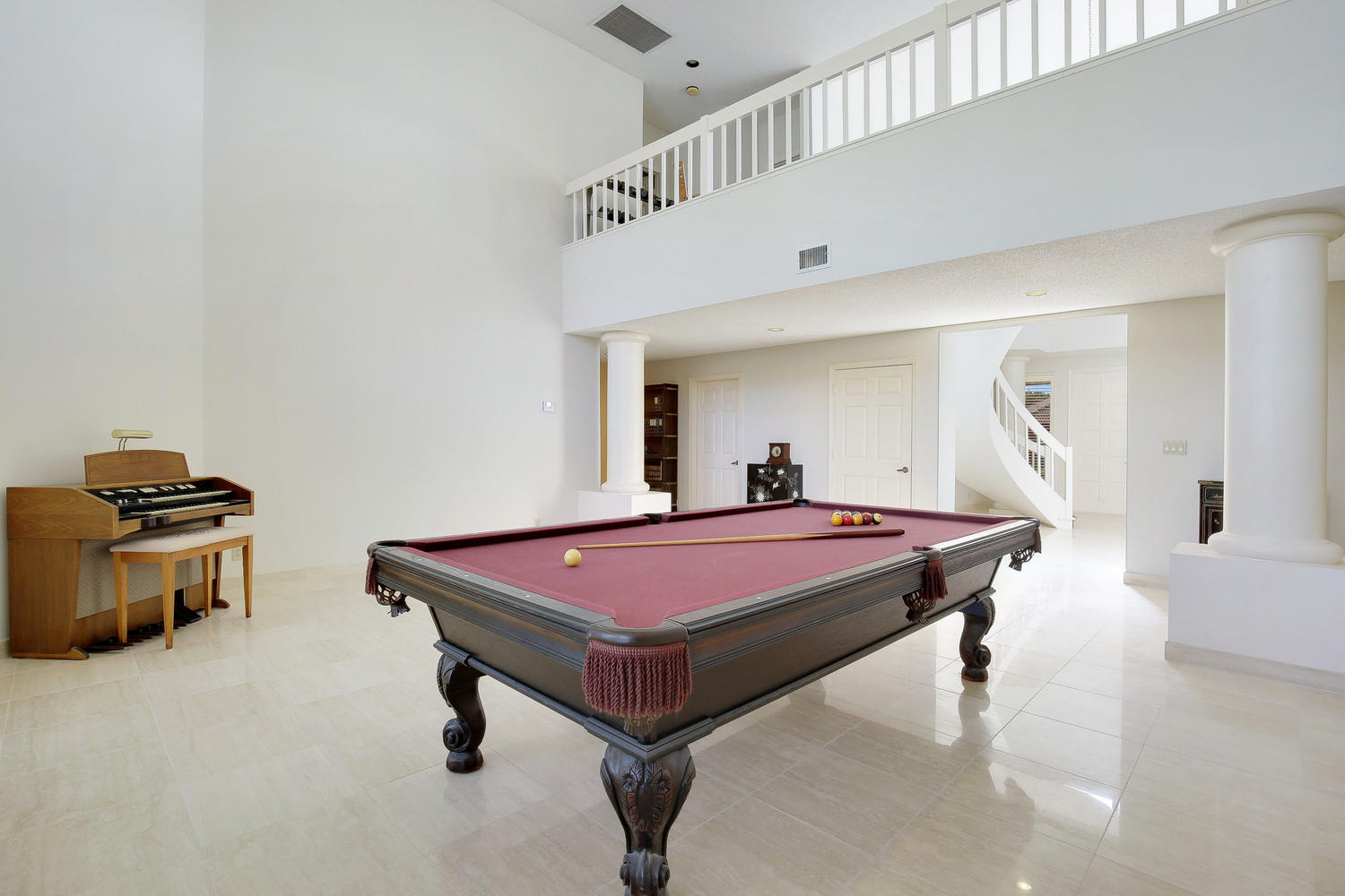 4840 Northwest 28th Avenue Boca Raton, FL 33434 - Photo 5 of 30 Living Room