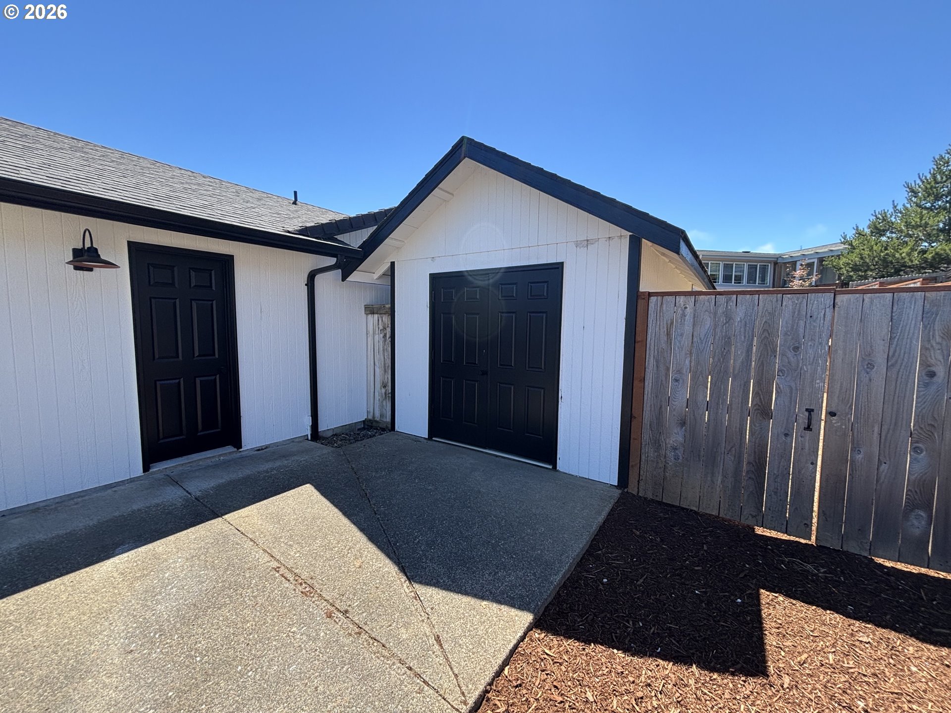 1445 Yew Street Florence, OR 97439 - Photo 32 of 34