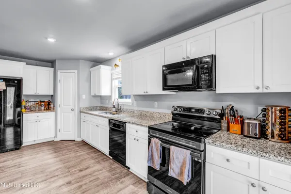 $2,000 | 18231 Mill Cove, Gulfport, MS 39503