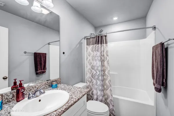 $2,000 | 18231 Mill Cove, Gulfport, MS 39503