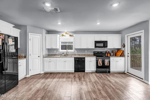 $2,000 | 18231 Mill Cove, Gulfport, MS 39503