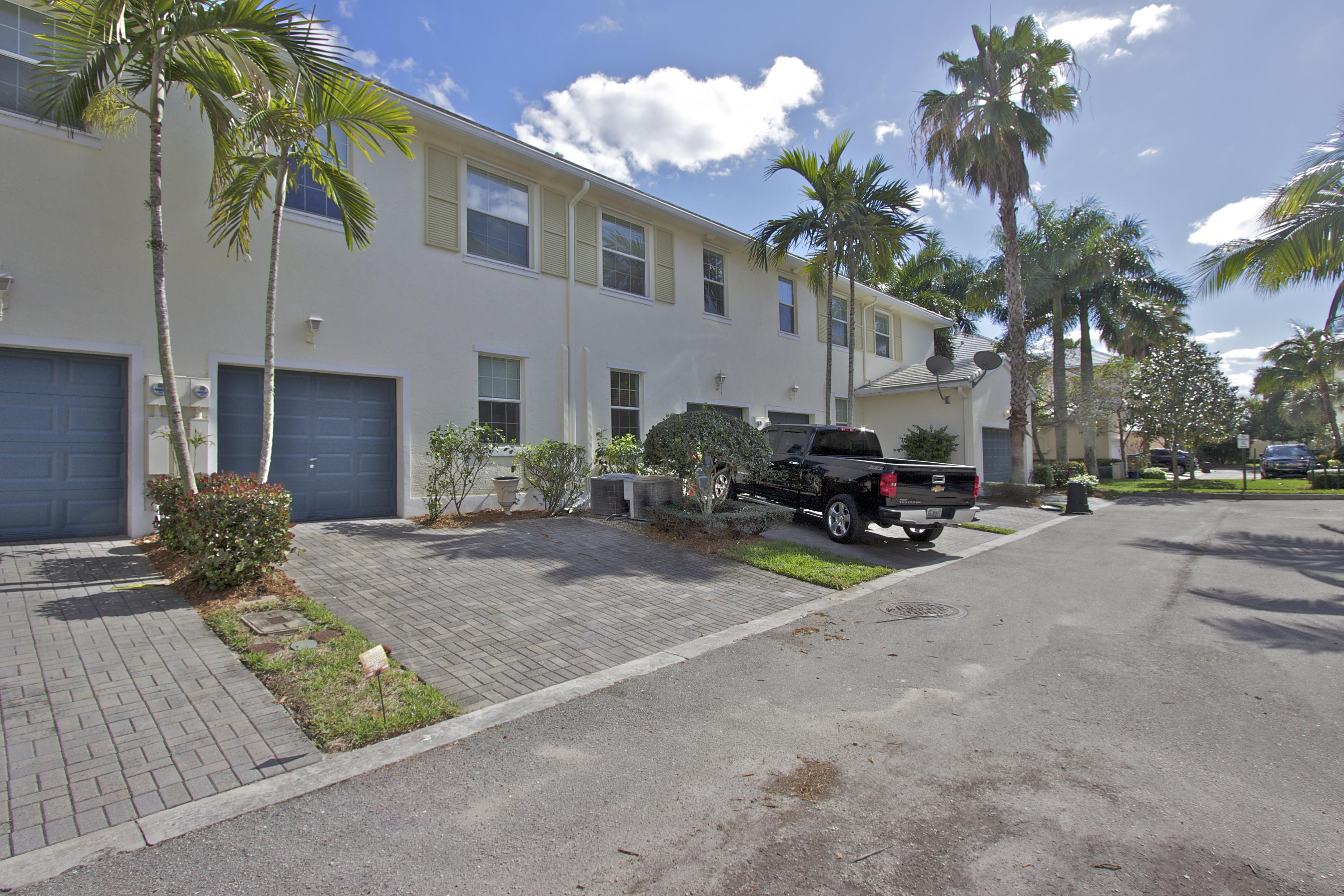 1553 Frederick Small Road Jupiter, FL 33458 - Photo 19 of 23 Exterior Back