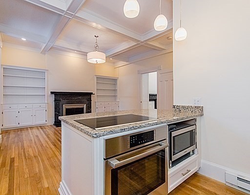 9 Temple Street, Unit 1 Boston, MA 02114 - Photo 11 of 38