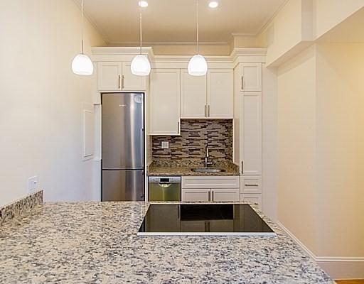 9 Temple Street, Unit 1 Boston, MA 02114 - Photo 14 of 38