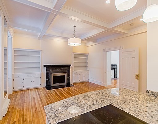 9 Temple Street, Unit 1 Boston, MA 02114 - Photo 5 of 38