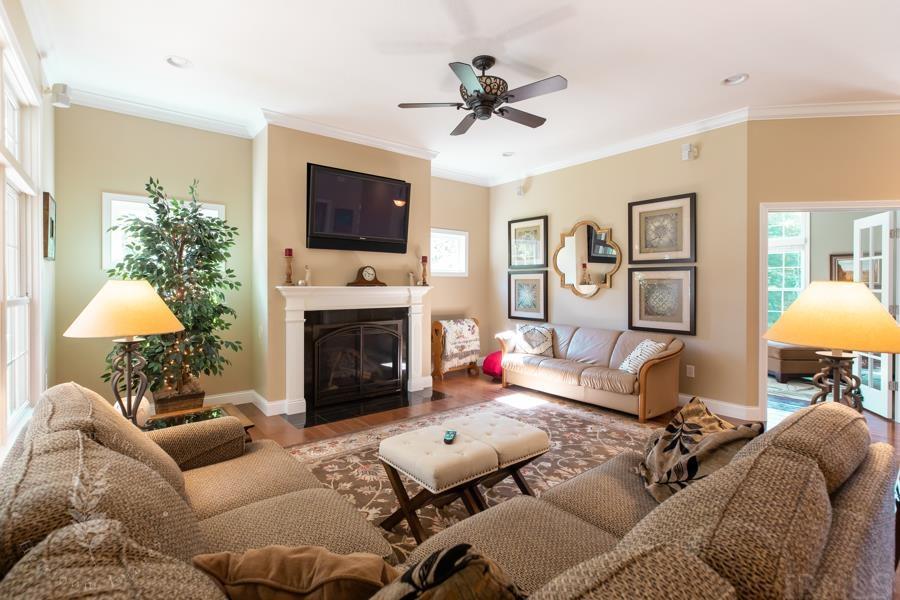 7960 West Elwren Road Bloomington, IN 47403 - Photo 9 of 36 Gallery Image 9