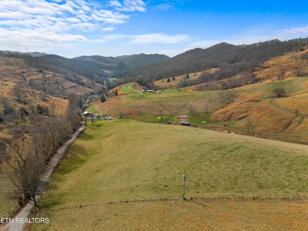 $794,900 | 2218 Rebel Hollow Road, Tazewell, TN 37879