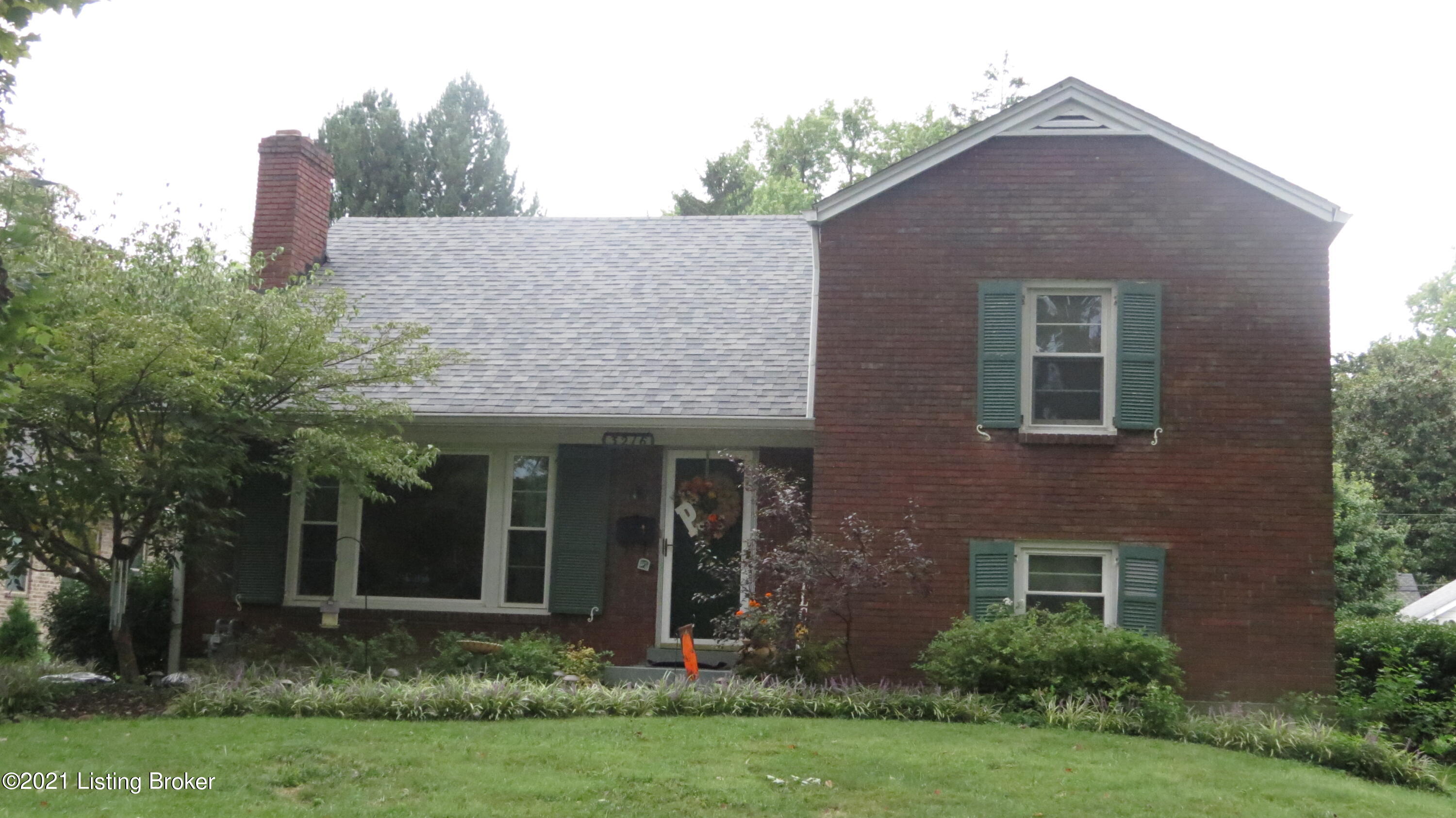 3216 Chickadee Road Louisville, KY 40213 - Photo 4 of 24 IMG_7774
