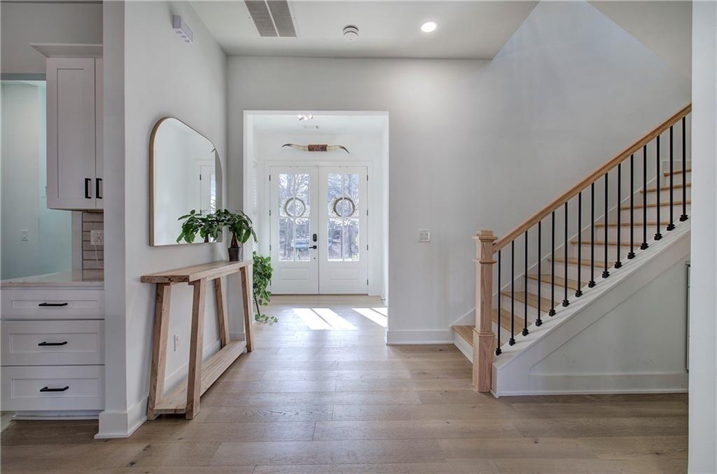 81 Summit Ridge Circle Southeast Cartersville, GA 30120 - Photo 3 of 47