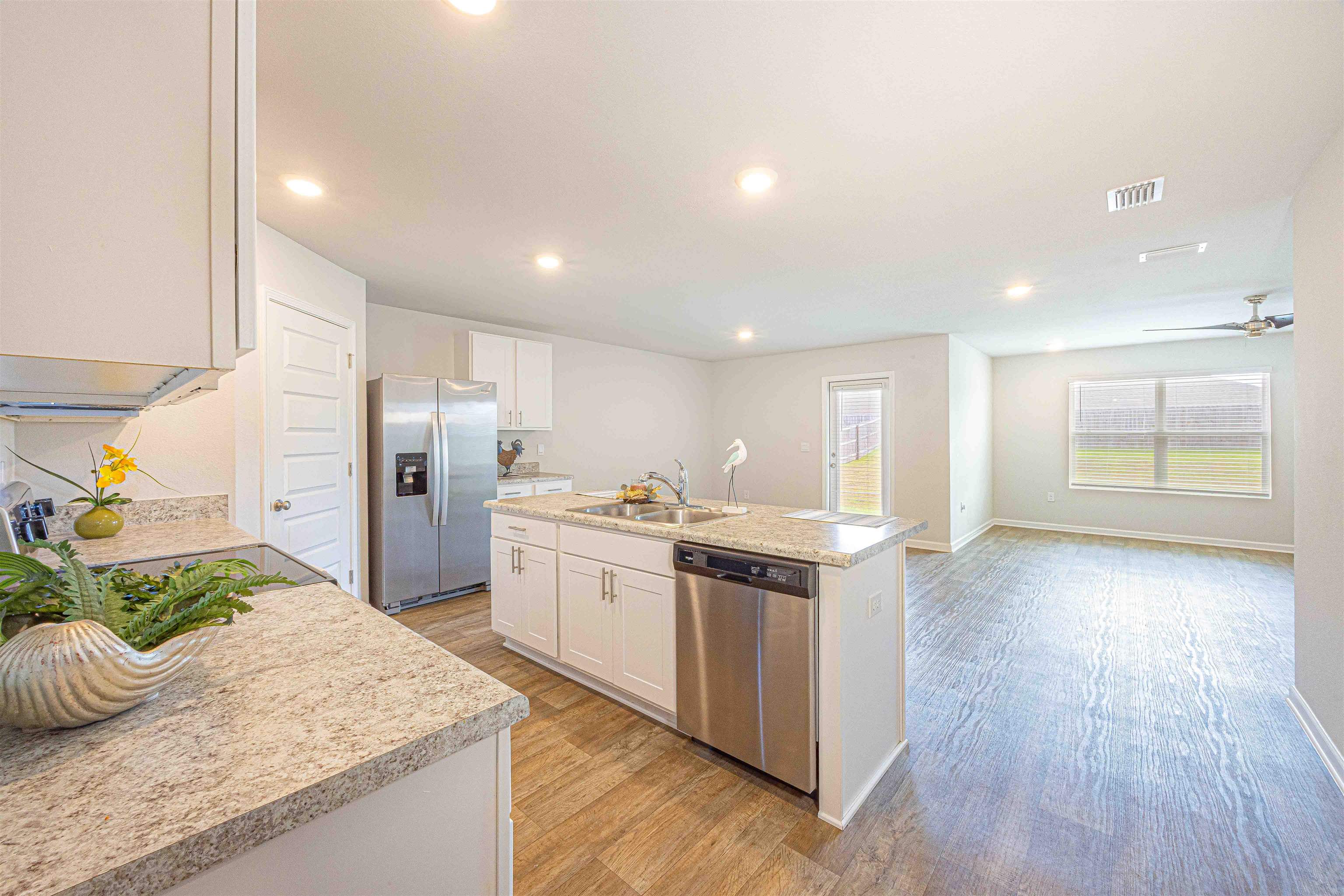 14466 Cavendish Drive Foley, AL 36535 - Photo 5 of 25 Great Room