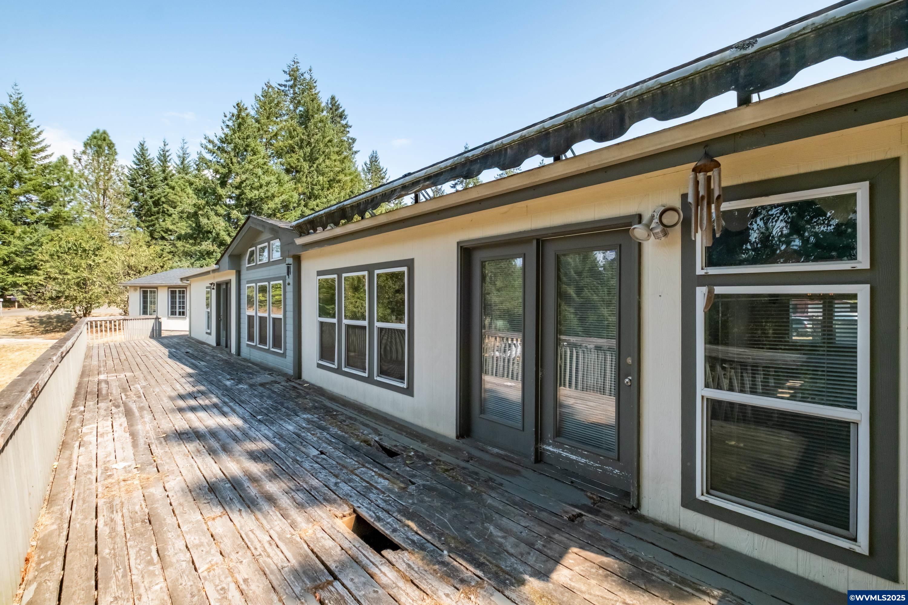 30522 West View Street Lebanon, OR 97355 - Photo 44 of 49