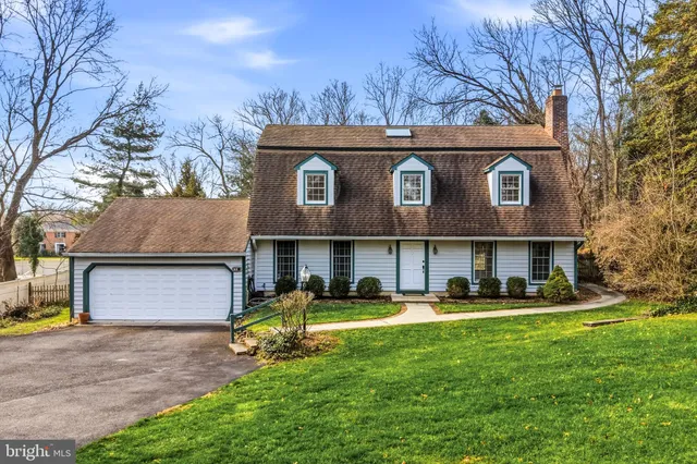 $950,000 | 104 Mt Laurel Road, Moorestown, NJ 08057