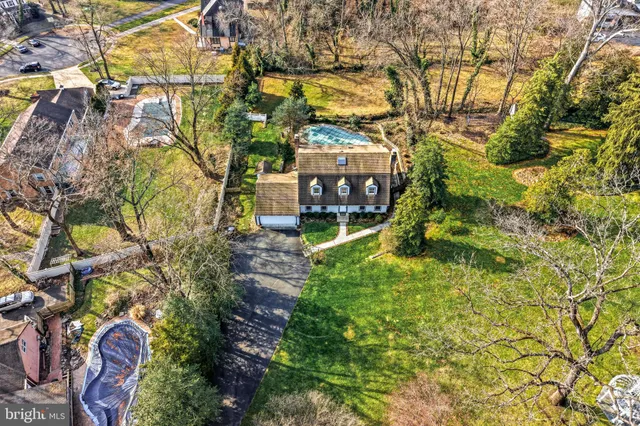 $950,000 | 104 Mt Laurel Road, Moorestown, NJ 08057