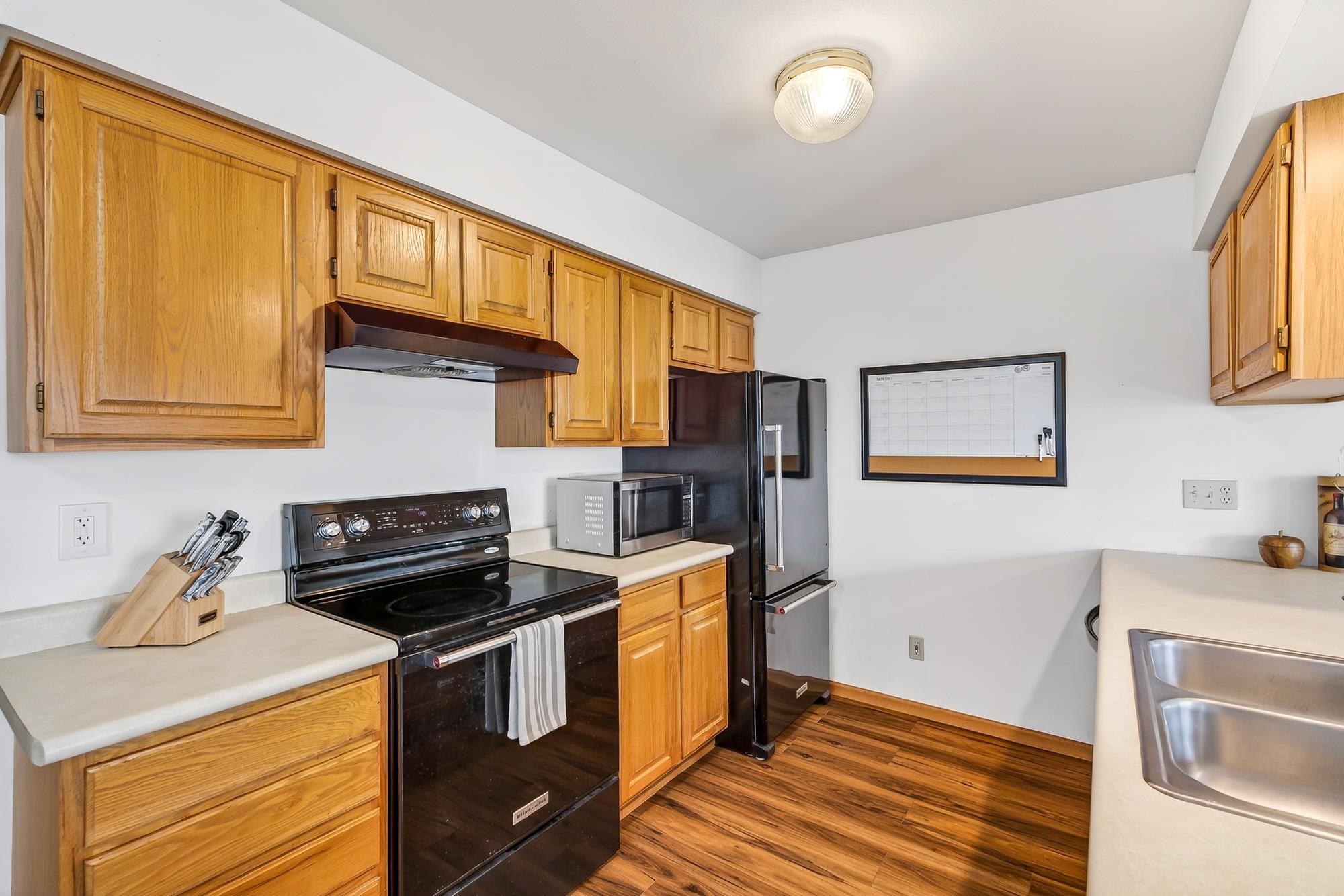 2107 Canterbury Road Madison, WI 53711 - Photo 12 of 44