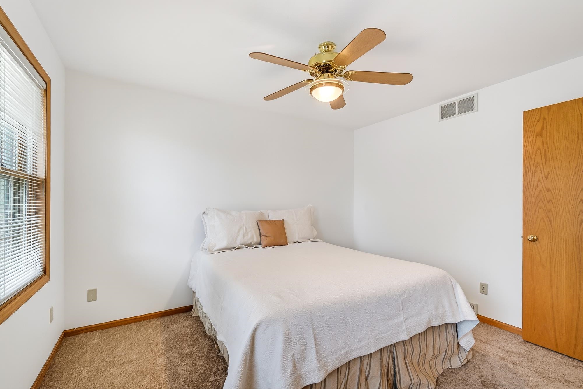 2107 Canterbury Road Madison, WI 53711 - Photo 31 of 44