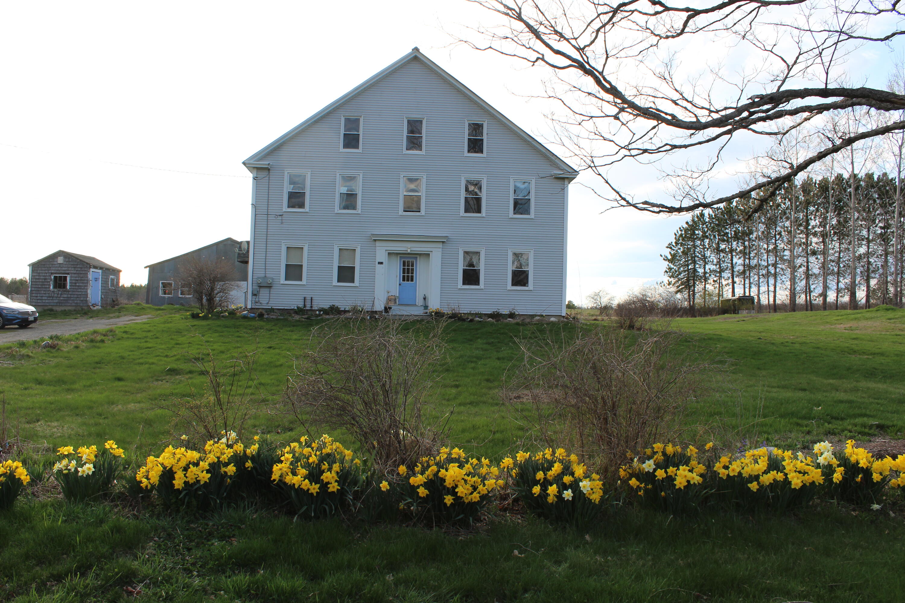 1242 Clinton Avenue Waterville, ME 04901 - Photo 38 of 69 Front of Home