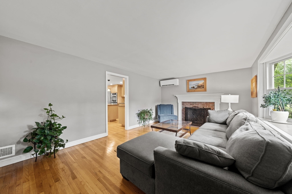 7 Trickett Road Lynnfield, MA 01940 - Photo 30 of 37