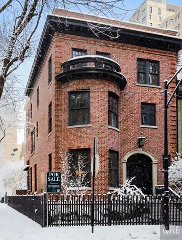 $3,395,000 | 1401 North Astor Street, Chicago, IL 60610