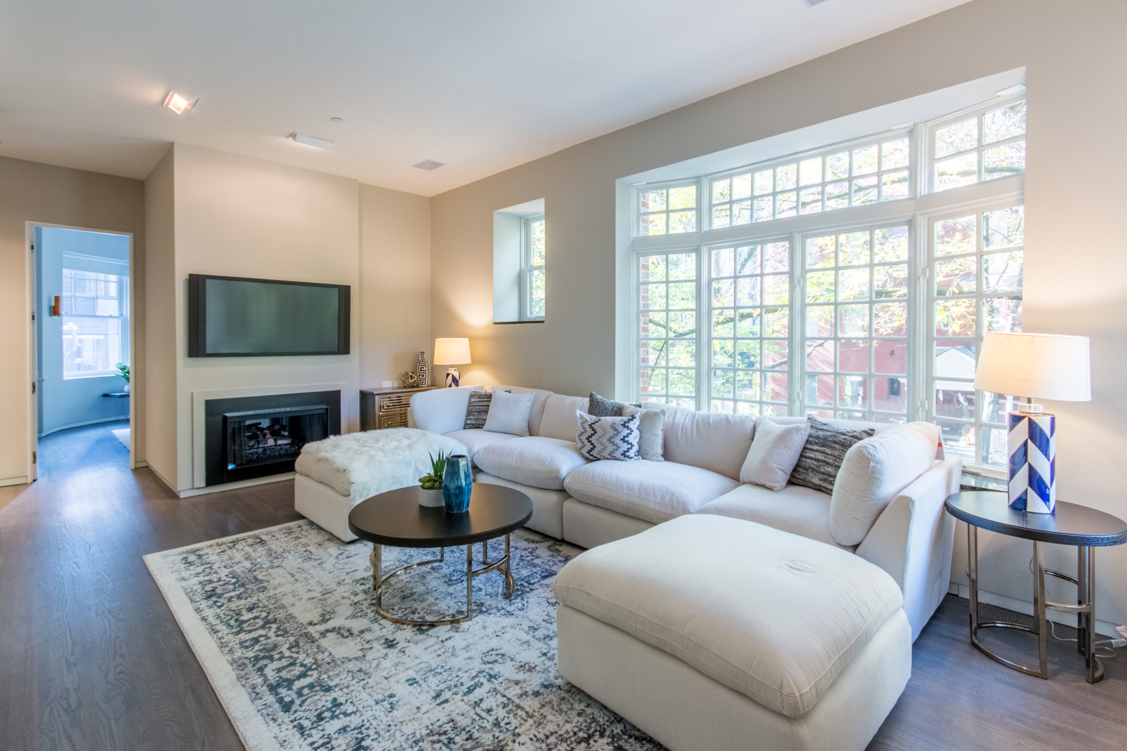 1401 North Astor Street Chicago, IL 60610 - Photo 5 of 17