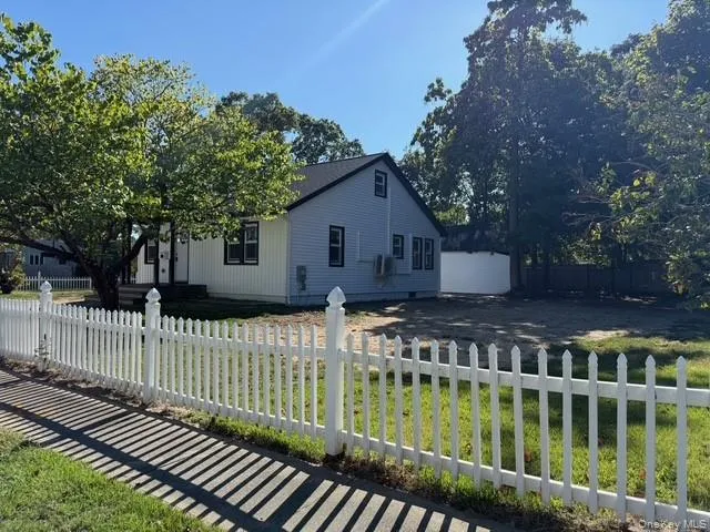 $639,000 | 64 Highland Avenue, Patchogue, NY 11772