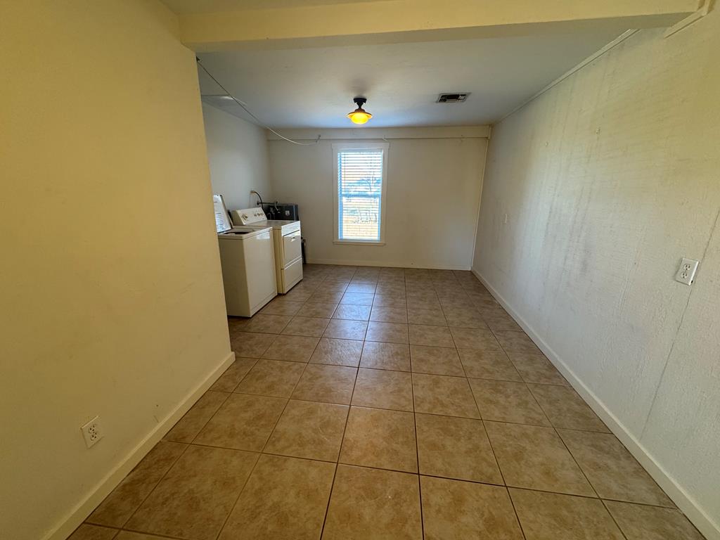 605 South Washington Street, Unit A Fredericksburg, TX 78624 - Photo 17 of 20