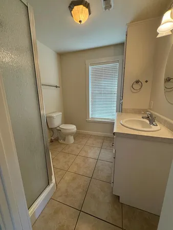 $975 | 605 South Washington Street, Unit A, Fredericksburg, TX 78624