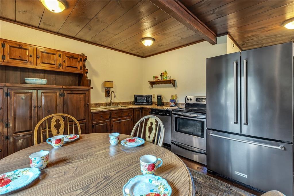242 Morrow Road Beaver Falls, PA 15010 - Photo 16 of 22