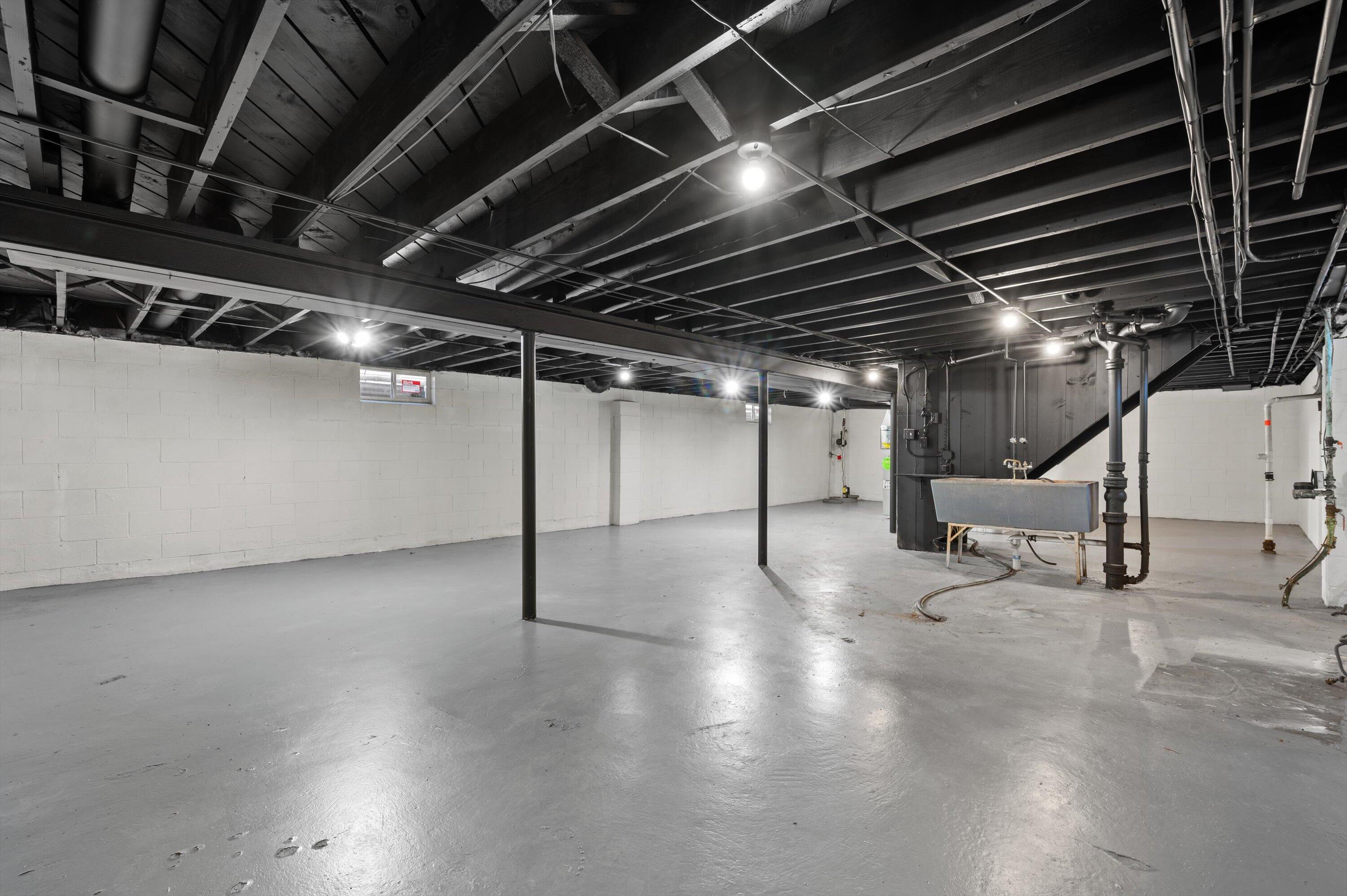 8530 West Holt Avenue Milwaukee, WI 53227 - Photo 19 of 24 24-DSC7045