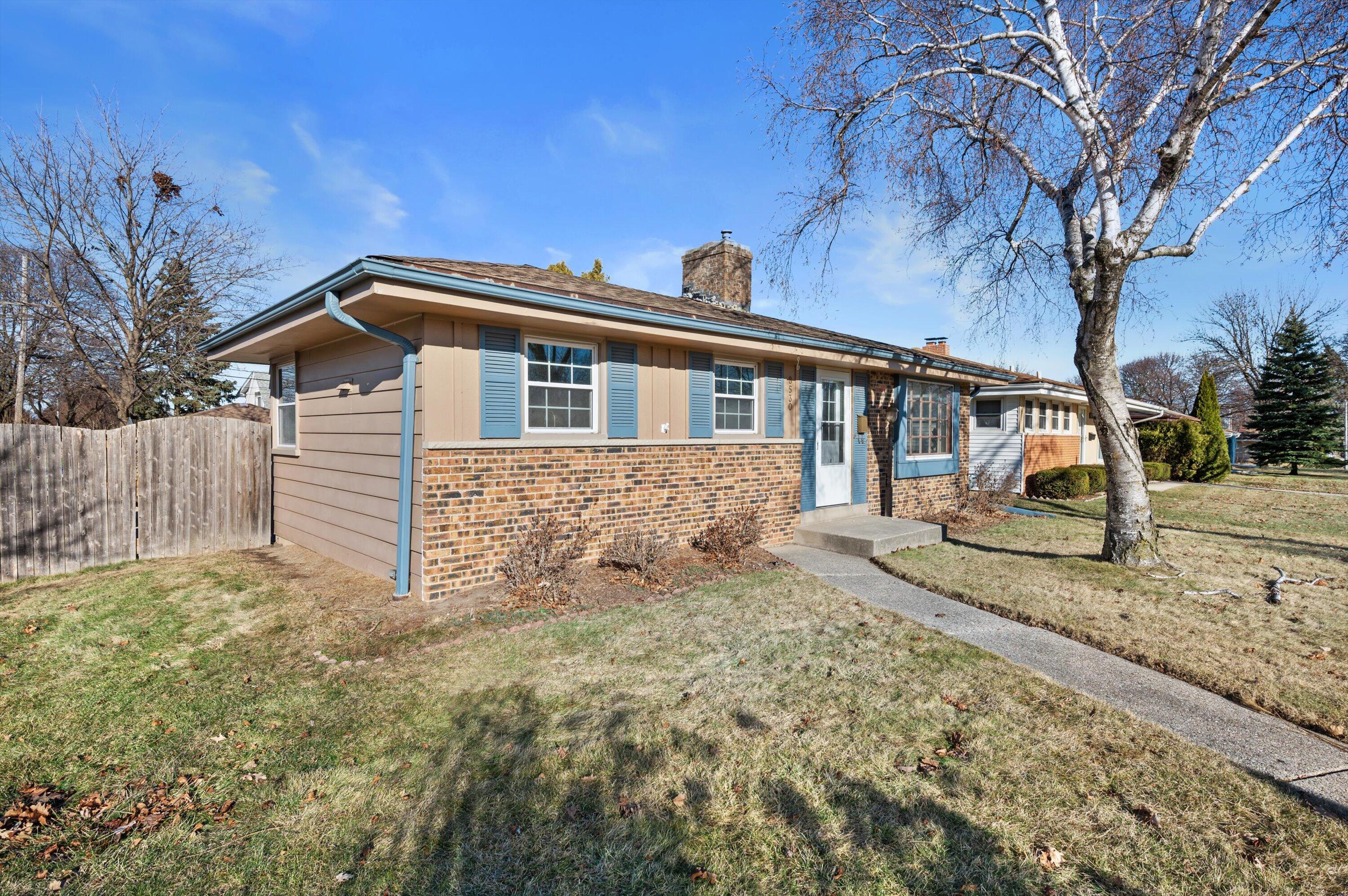 8530 West Holt Avenue Milwaukee, WI 53227 - Photo 20 of 24 04-DSC6940