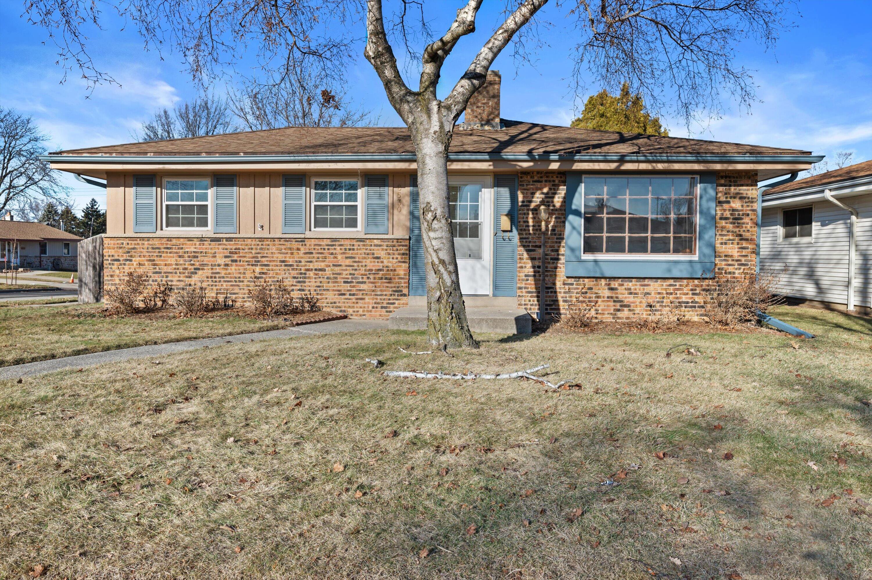 8530 West Holt Avenue Milwaukee, WI 53227 - Photo 22 of 24 01-DSC6925