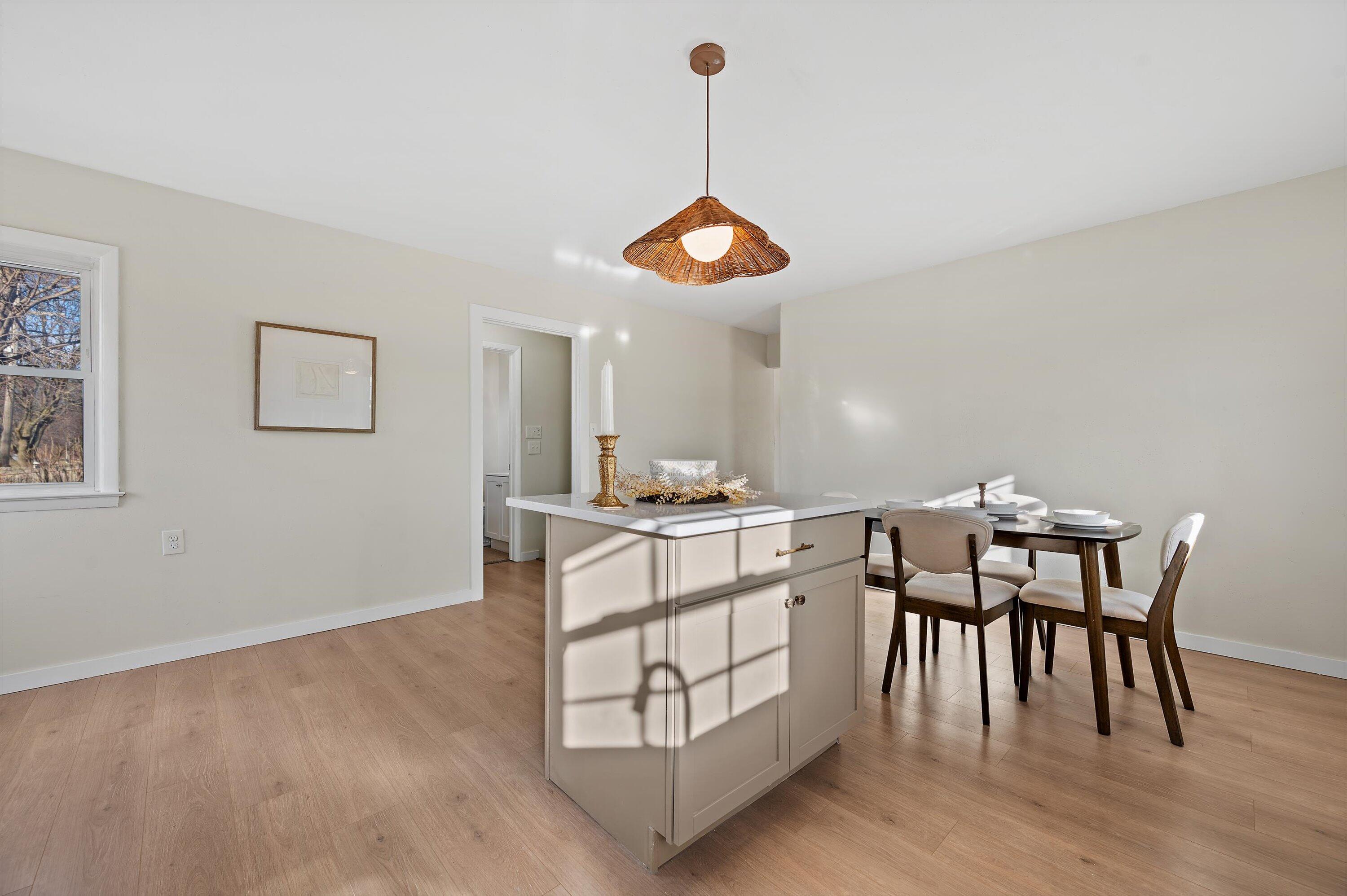 8530 West Holt Avenue Milwaukee, WI 53227 - Photo 8 of 24 13-DSC7000