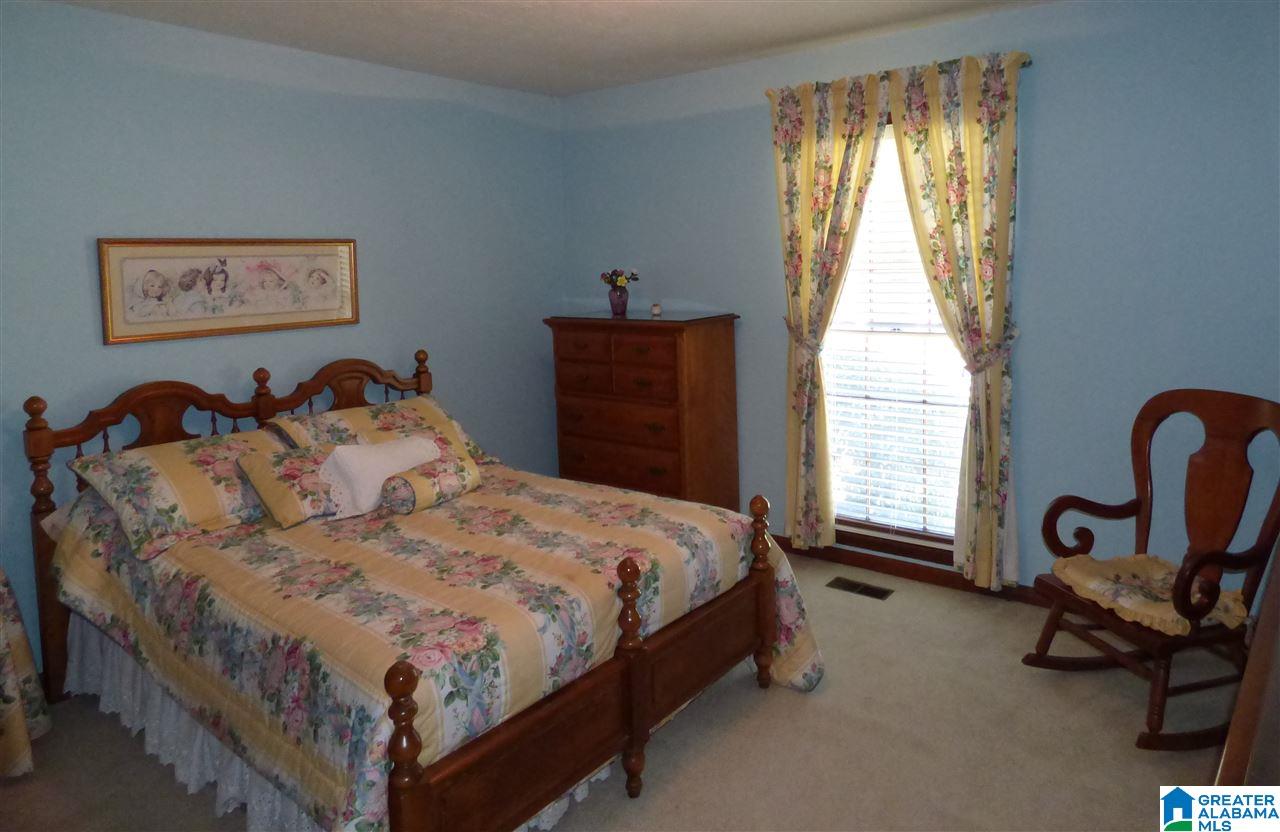 306 Covered Bridge Road Rainbow City, AL 35906 - Photo 16 of 38