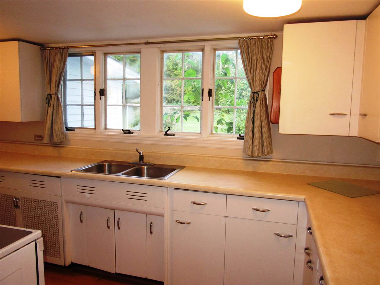 117 River Road Chittenden, VT 05763 - Photo 10 of 29