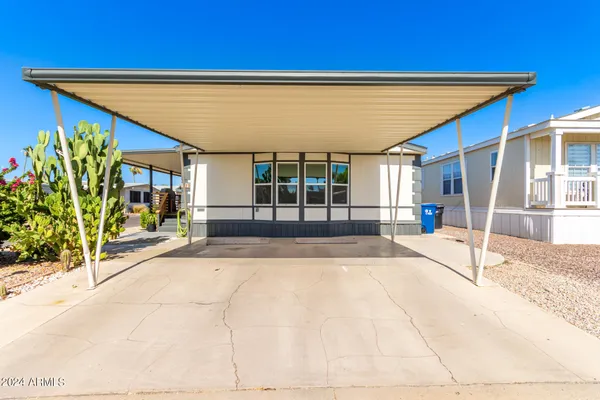 a view of an indoor swimming pool