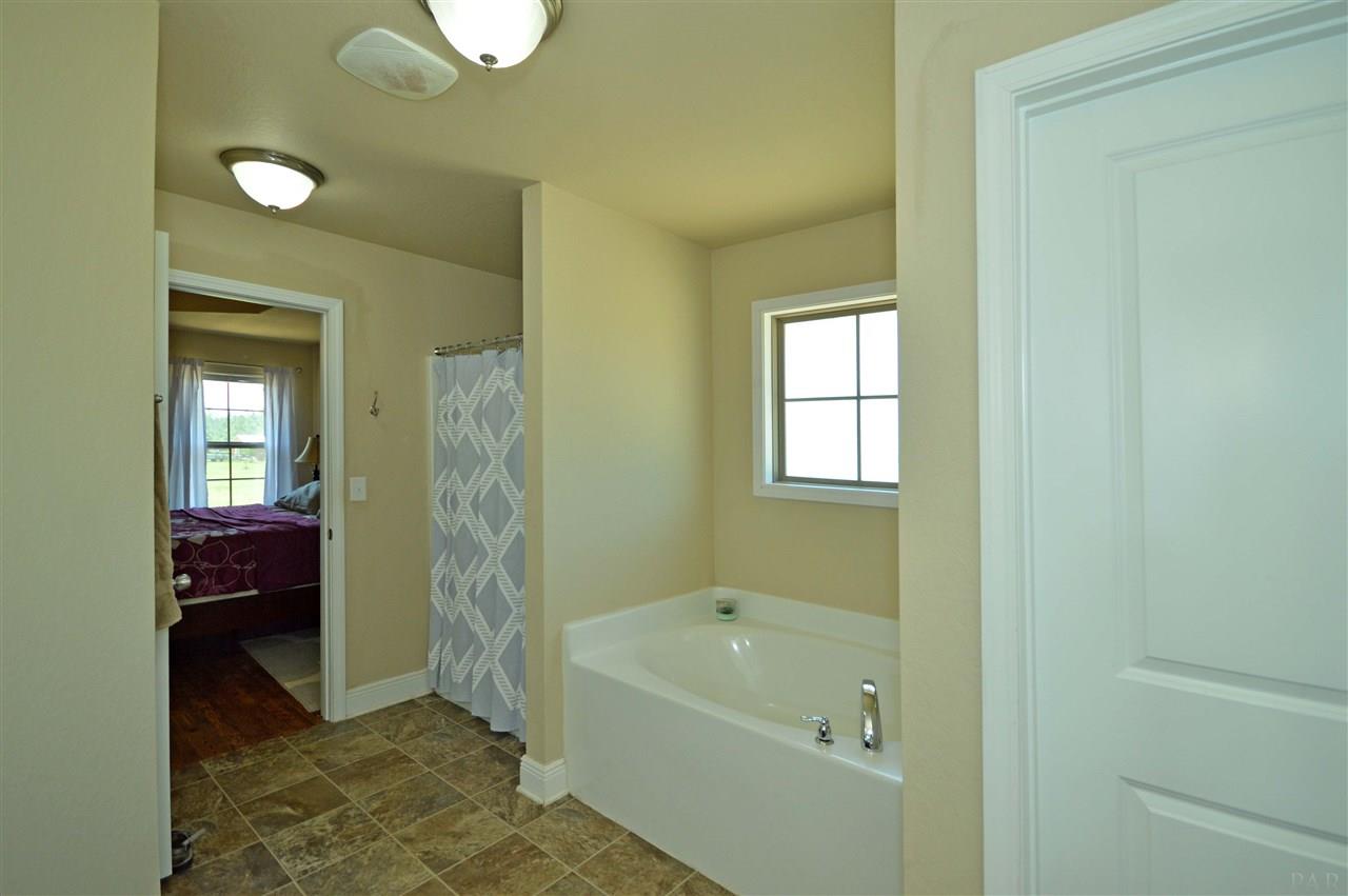 9869 South Trace Road Milton, FL 32583 - Photo 35 of 49