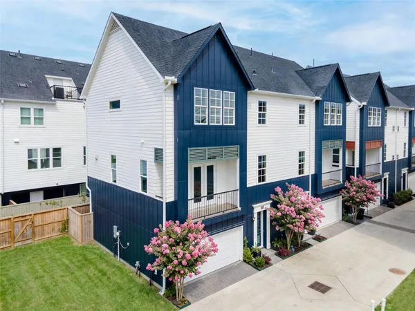 $499,900 | 735 Bringhurst Street, Houston, TX 77020