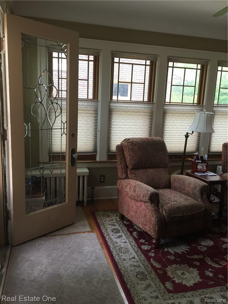 1036 Nottingham Road Grosse Pointe, MI 48230 - Photo 15 of 53 IMG-4907.JPG