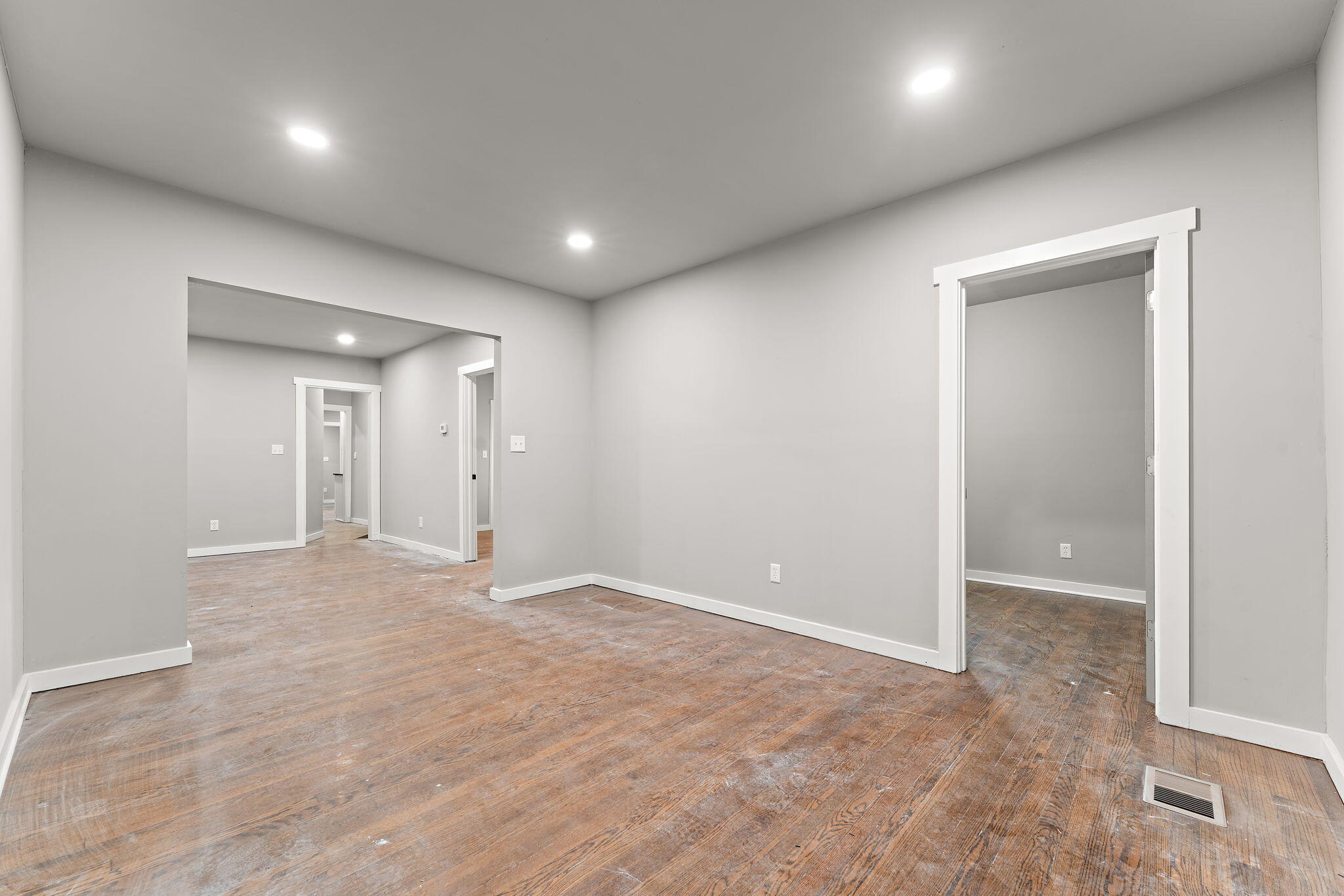 1522 Cleveland Street Gary, IN 46404 - Photo 9 of 30 2048x1365