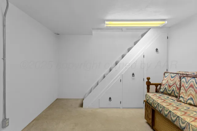 a view of room and utility room