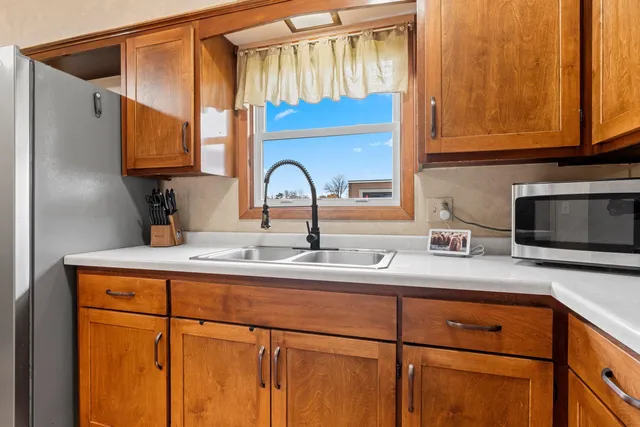 $274,900 | 716 Meadow Lane, Manawa, WI 54949