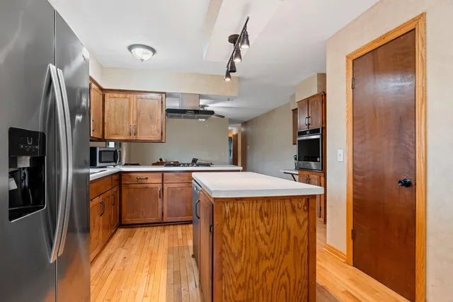 $274,900 | 716 Meadow Lane, Manawa, WI 54949