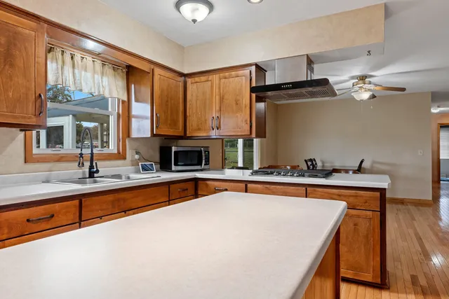 $274,900 | 716 Meadow Lane, Manawa, WI 54949