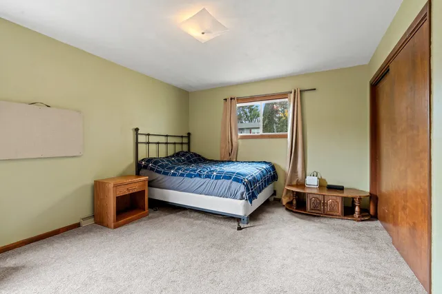 $274,900 | 716 Meadow Lane, Manawa, WI 54949