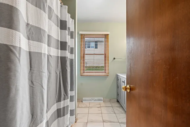 $274,900 | 716 Meadow Lane, Manawa, WI 54949