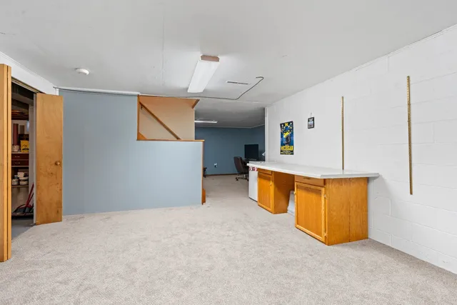 $274,900 | 716 Meadow Lane, Manawa, WI 54949