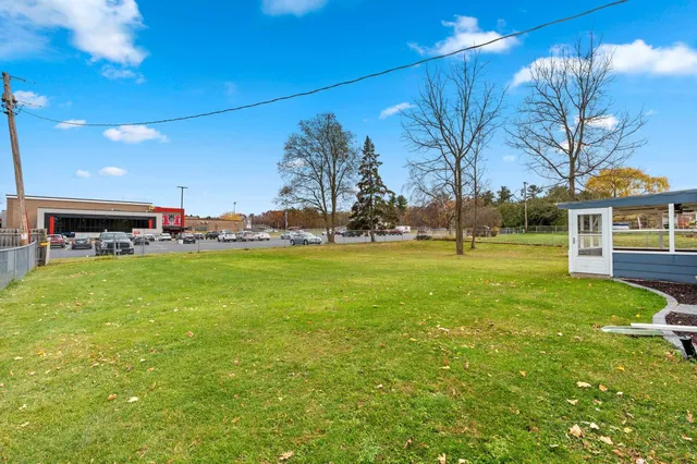 $274,900 | 716 Meadow Lane, Manawa, WI 54949