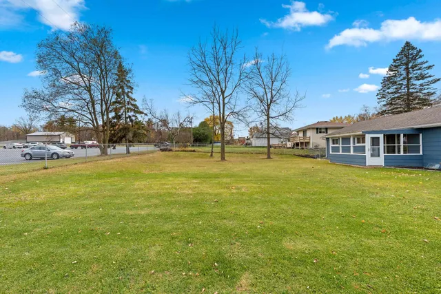 $274,900 | 716 Meadow Lane, Manawa, WI 54949