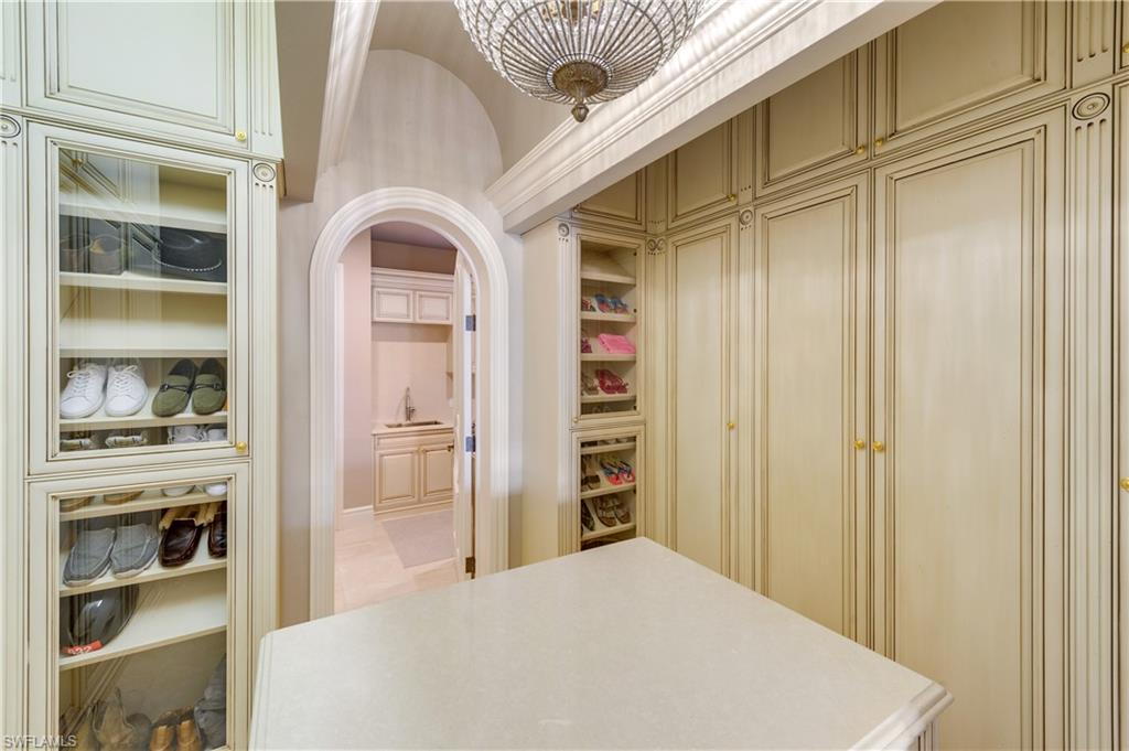 2300 Kingfish Road Naples, FL 34102 - Photo 22 of 36